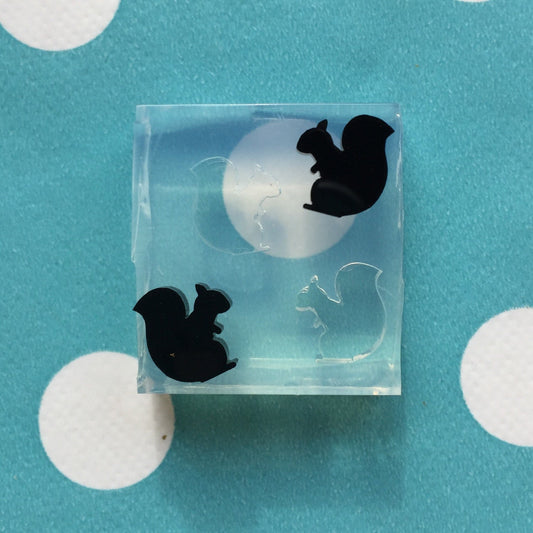 10mm Silicone Squirrel Stud Earring Mold - Resin Crafter Animals Mould EM123