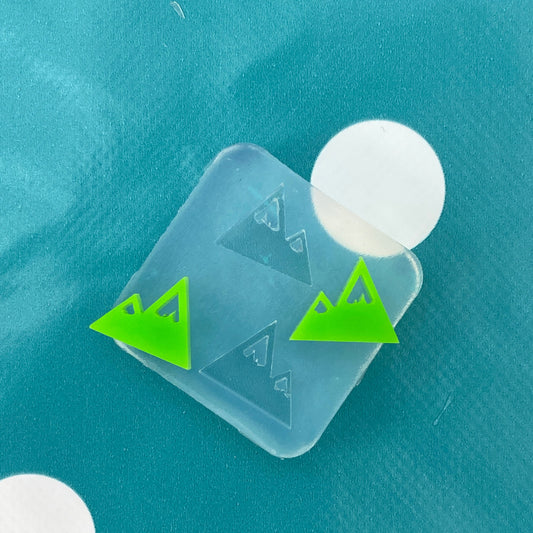 14MM Mountain with Snow top Detail Stud Earring Mold