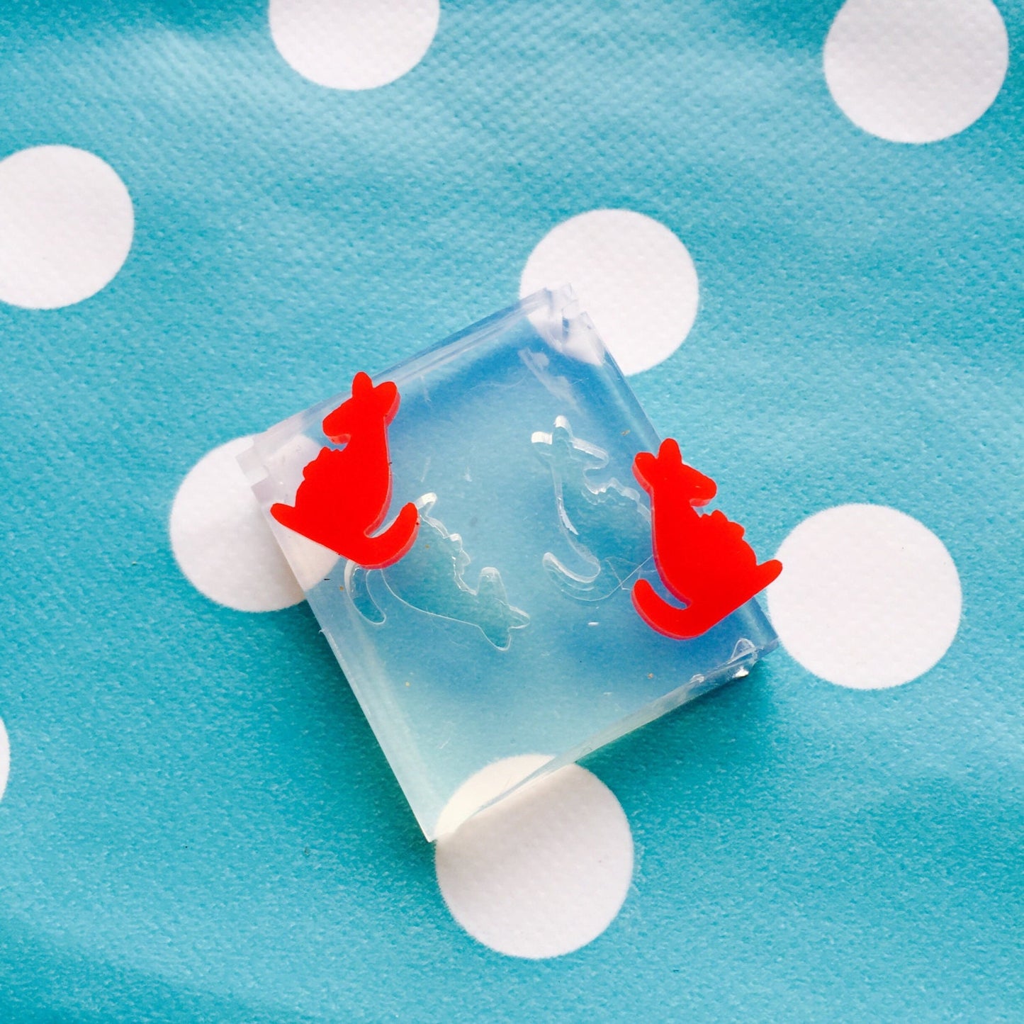 Silicone Earring Kangaroo Stud Mold  - Earrings Resin Crafter Mould Nature Animal EM72 T