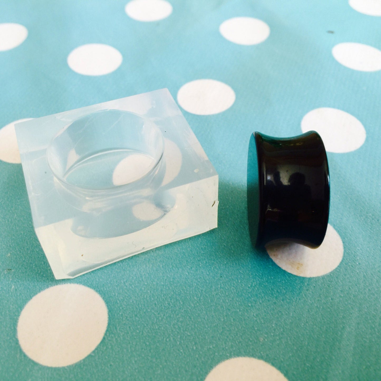 Clear Silicone Ear Plug Mold: Double Flared Saddle Gauge, Resin Casting