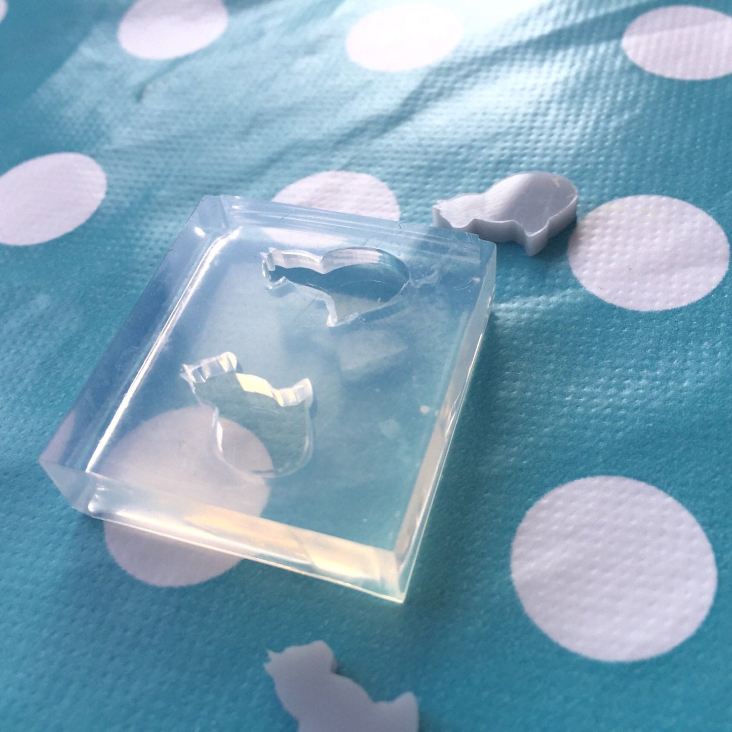 Clear Silicone Molds for Resin Cat Shape Pet Stud Earring  Mold EM200