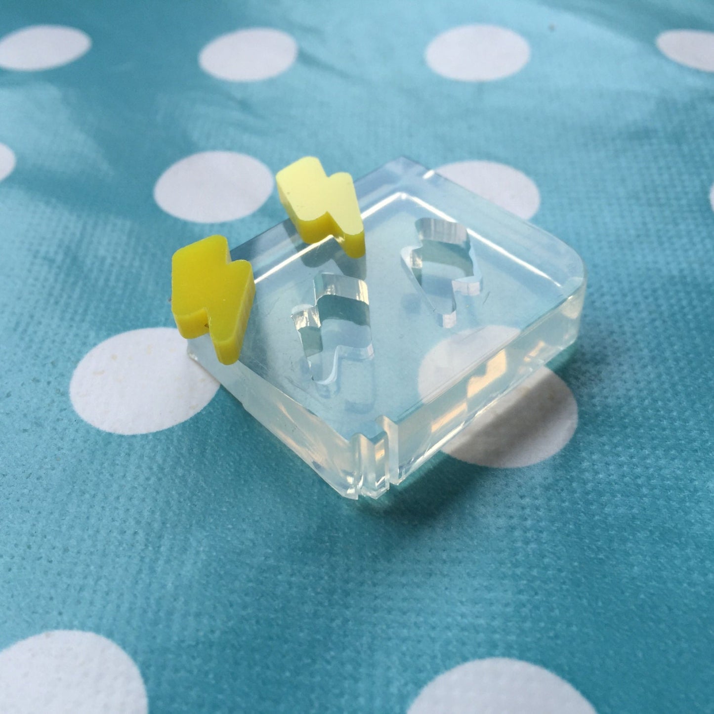 Clear Silicone Molds for Resin 12mm Thunder Bolt Lightning Stud Earring  EM148
