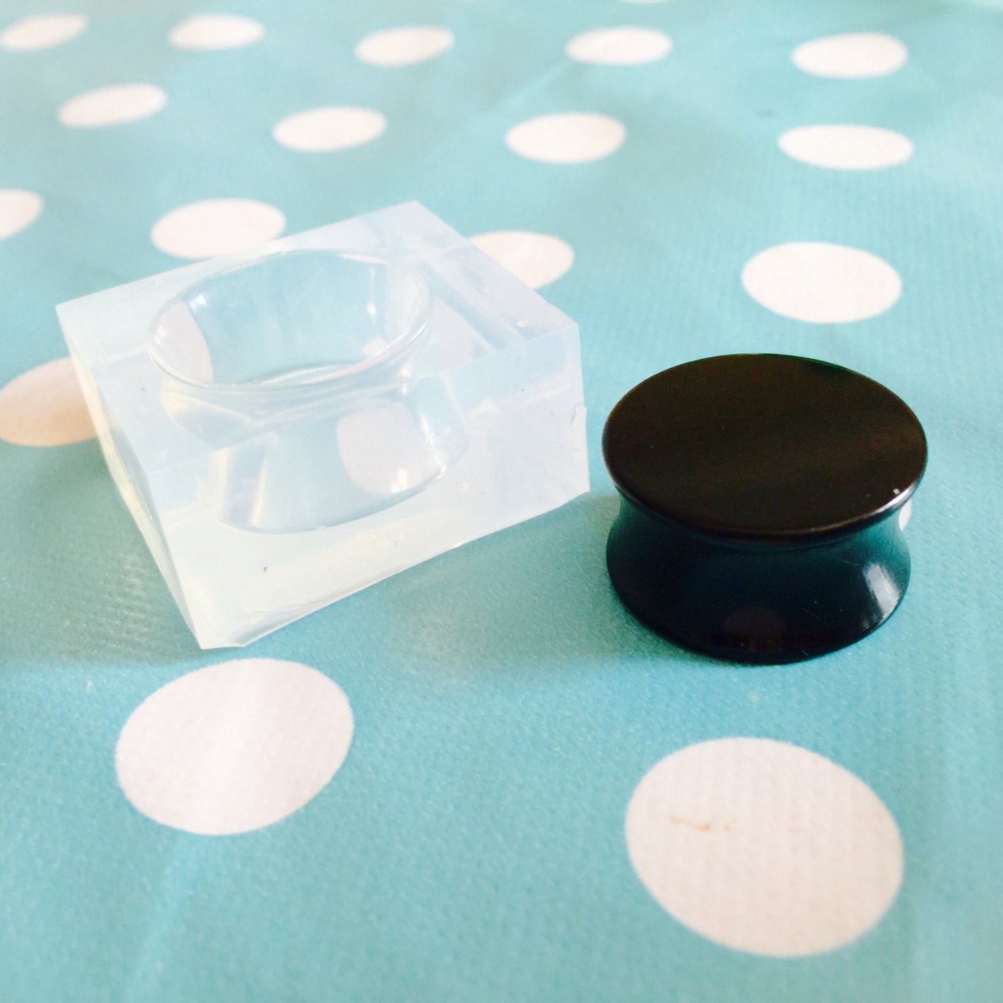 Clear Silicone Ear Plug Mold: Double Flared Saddle Gauge, Resin Casting