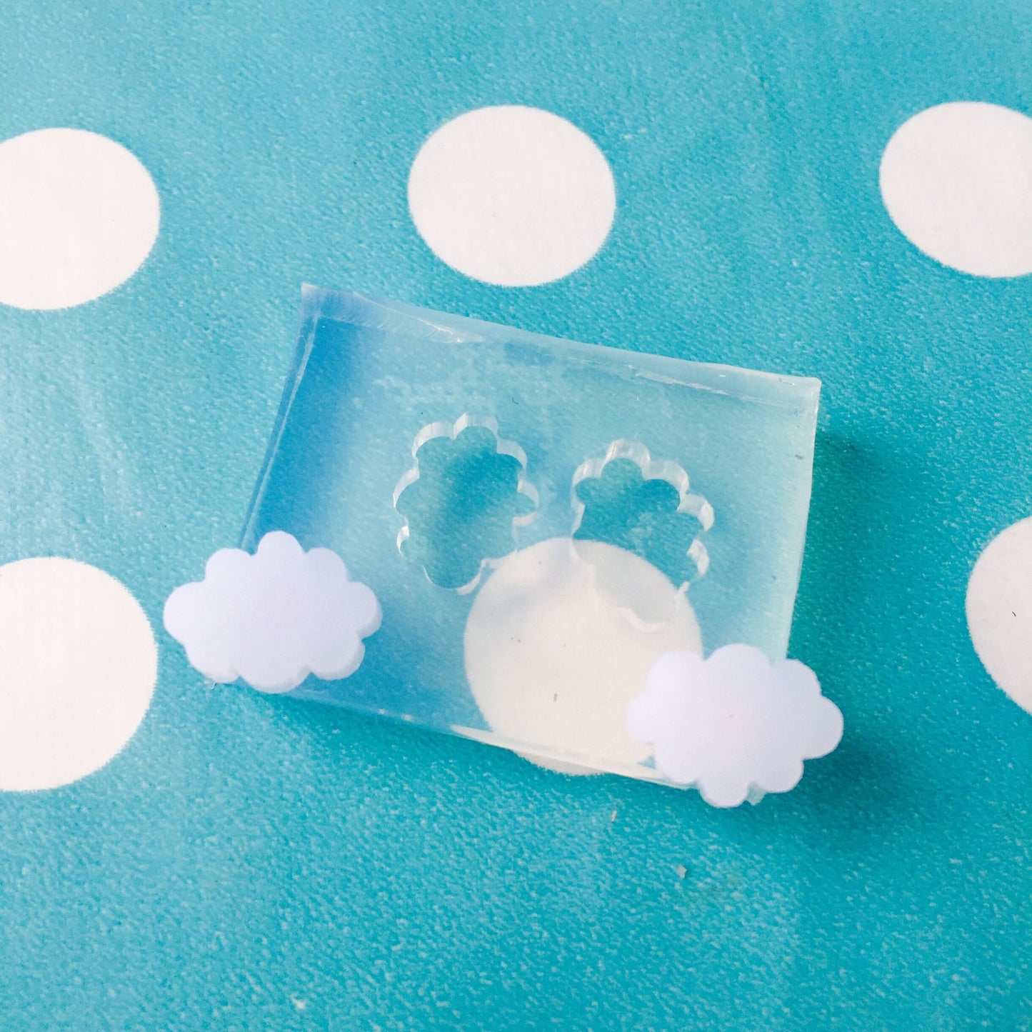 Fluffy Cloud Earring Mold - Silicone Resin Mould Stud Shape Weather EM100