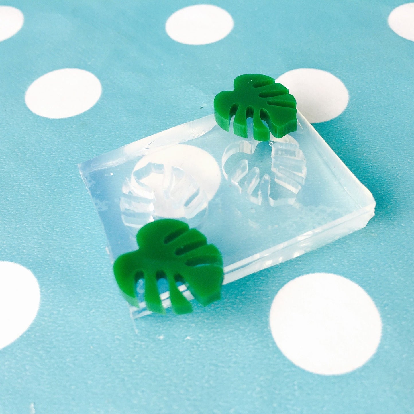 15mm Monstera Leaf Silicone Earring Mold - Resin Mould Stud Shape Tropical EM99 ccc T