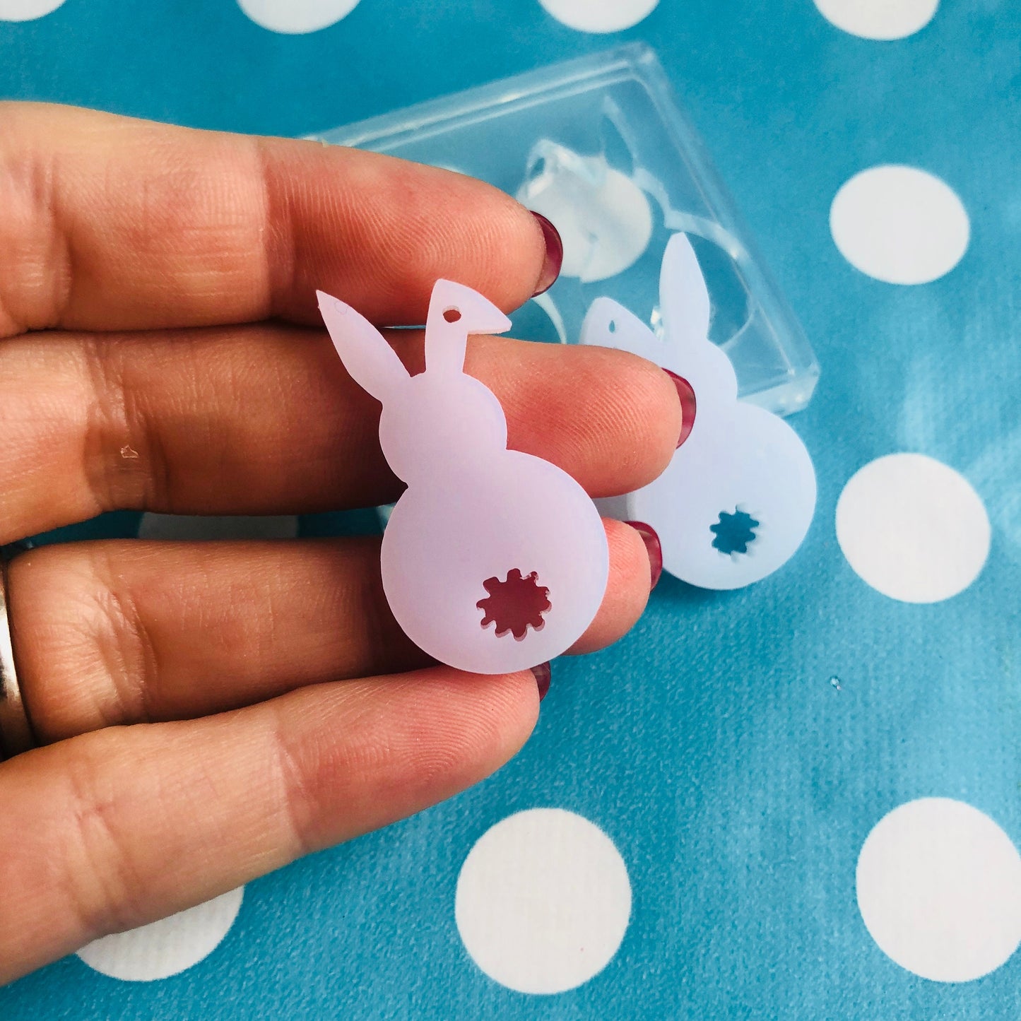 35mm Rabbit Earring Silicone Mold -  Resin Earrings Crafter Mould EM276