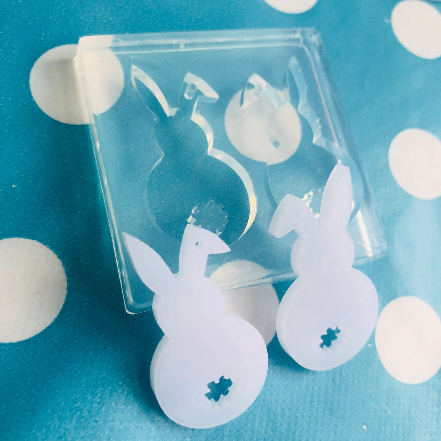 35mm Rabbit Earring Silicone Mold -  Resin Earrings Crafter Mould EM276