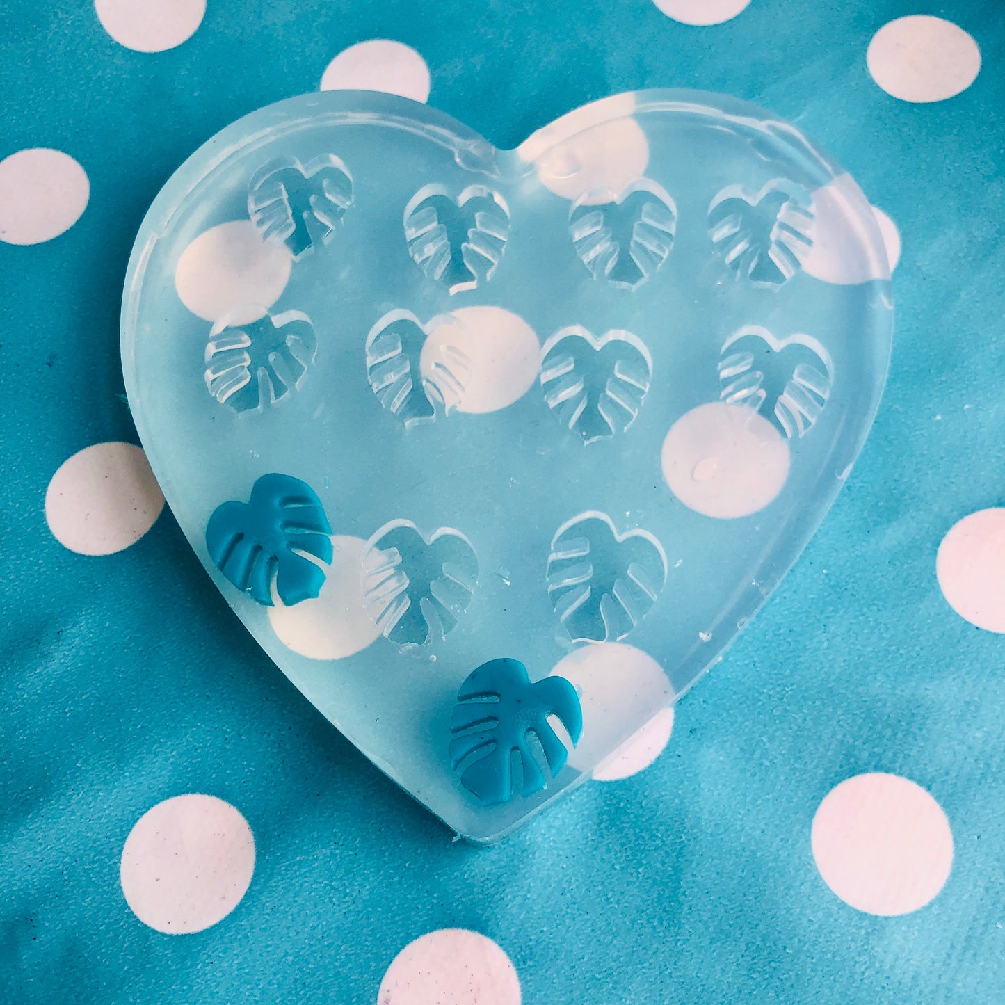 10 x 15mm Monstera Leaf Silicone Earring Mold