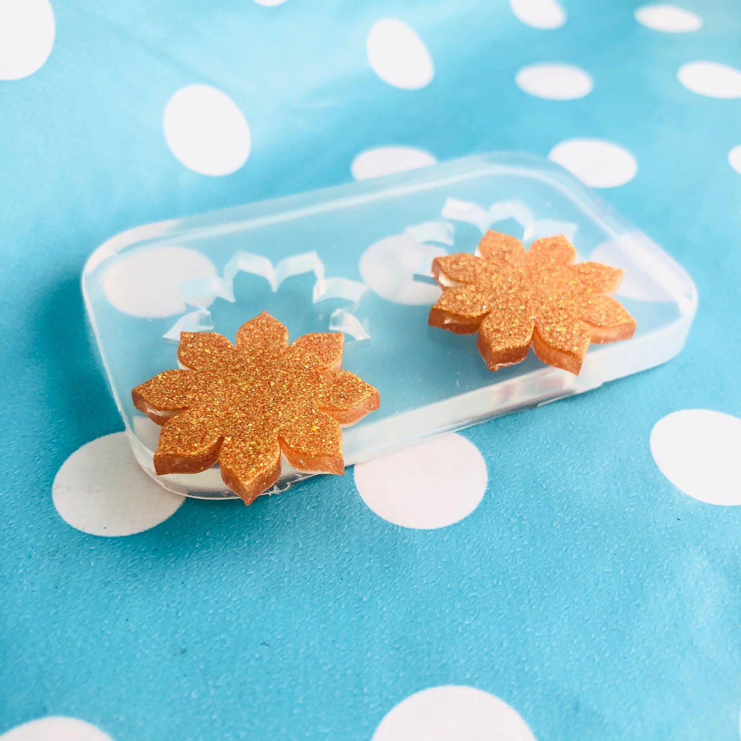 30mm Silicone Flower Stud Earring Mold - Resin Mould Crafter