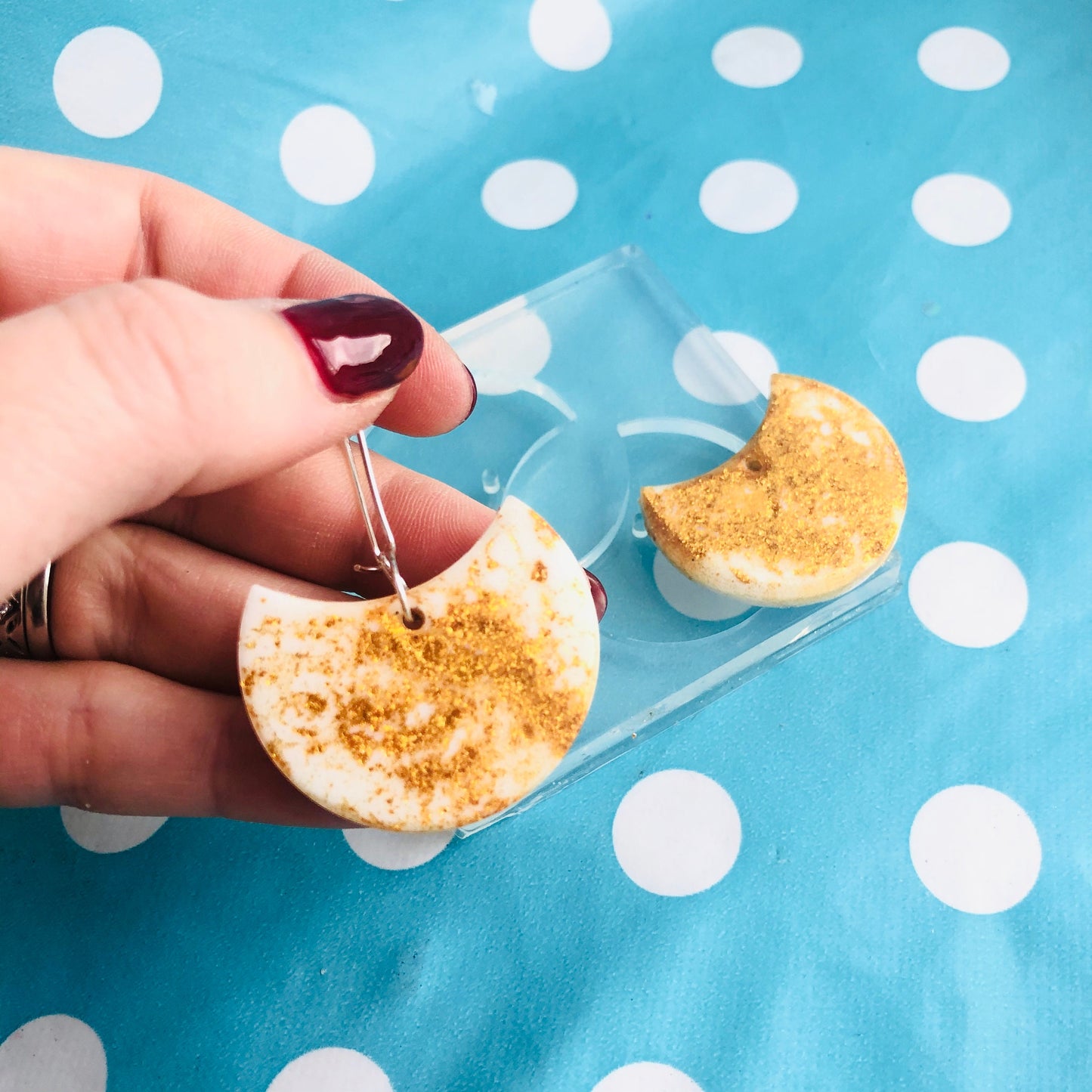 35mm Silicone Scallop Dangle Earring Mold  - Earrings Resin Crafter Mould EM453 ccc