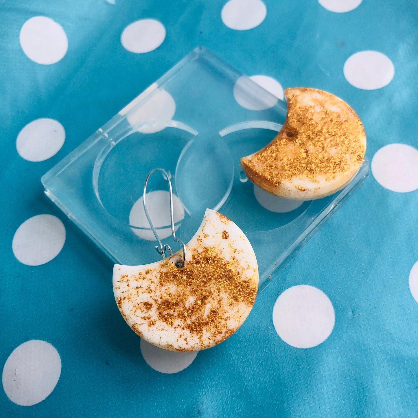 35mm Silicone Scallop Dangle Earring Mold  - Earrings Resin Crafter Mould EM453 ccc