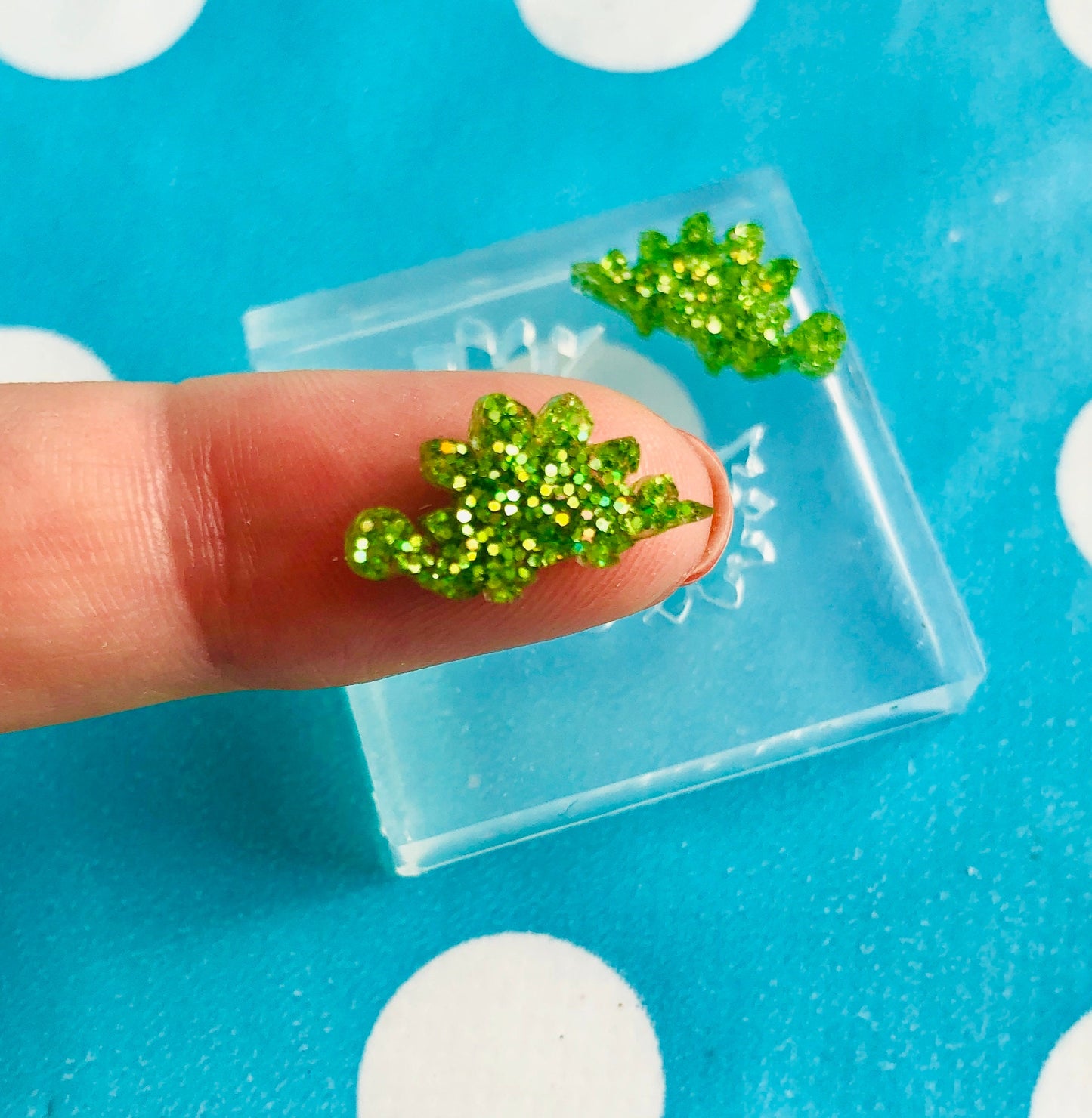 12mm Silicone Earrings Stegosaurus Mold Resin  - Earring Resin Crafter Dinosaur Reptile EM89