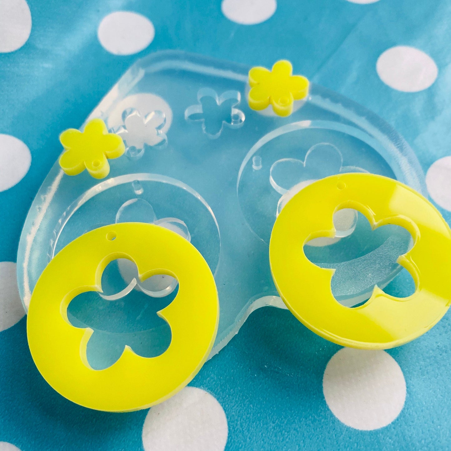 35mm Cut Out Flower Dangle Earring Mold - Silicone Mold Craft Resin Earrings EM511