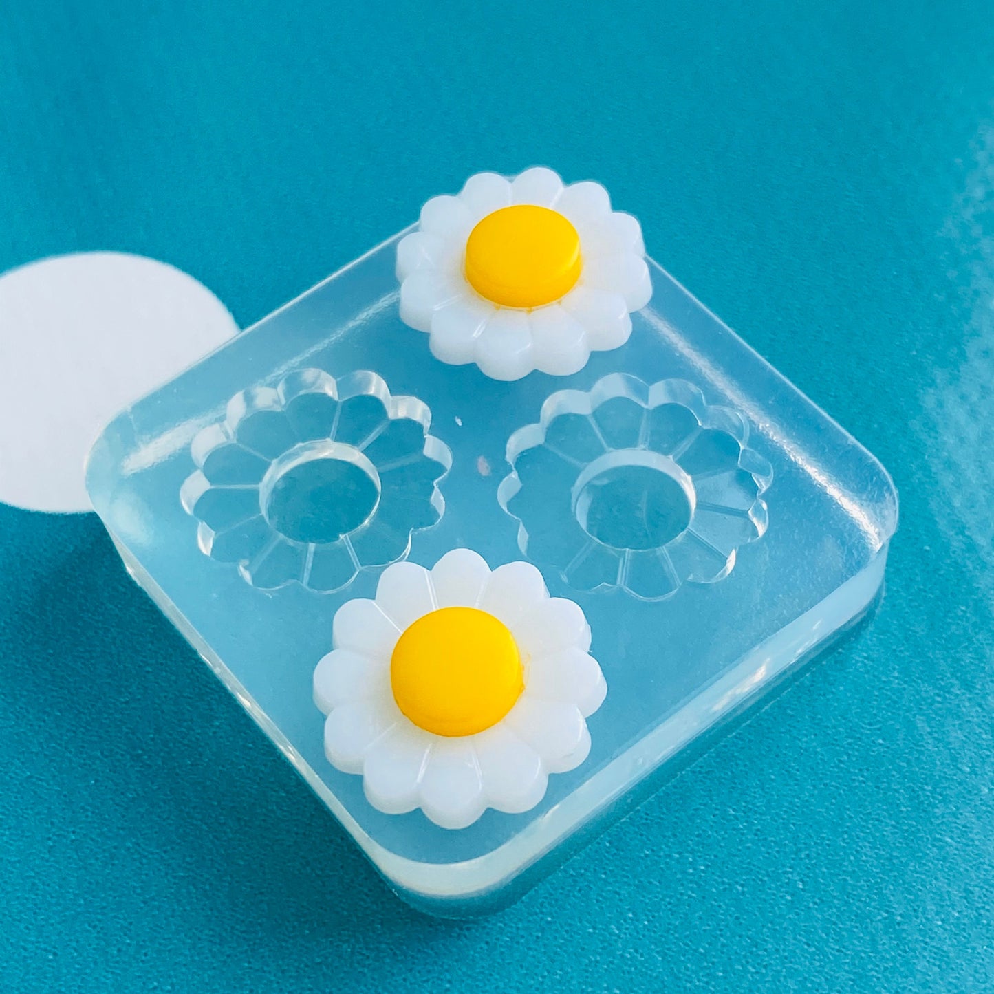 15mm Silicone Daisy Flower Stud Earring Mold -  Resin Earrings Mould EM548