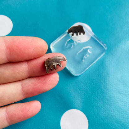 8mm Silicone Polar Grizzly Bear Stud Earring Mold EM567