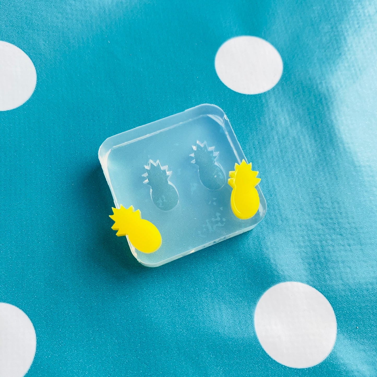 15mm Silicone Pineapple Stud  Earring Mold
