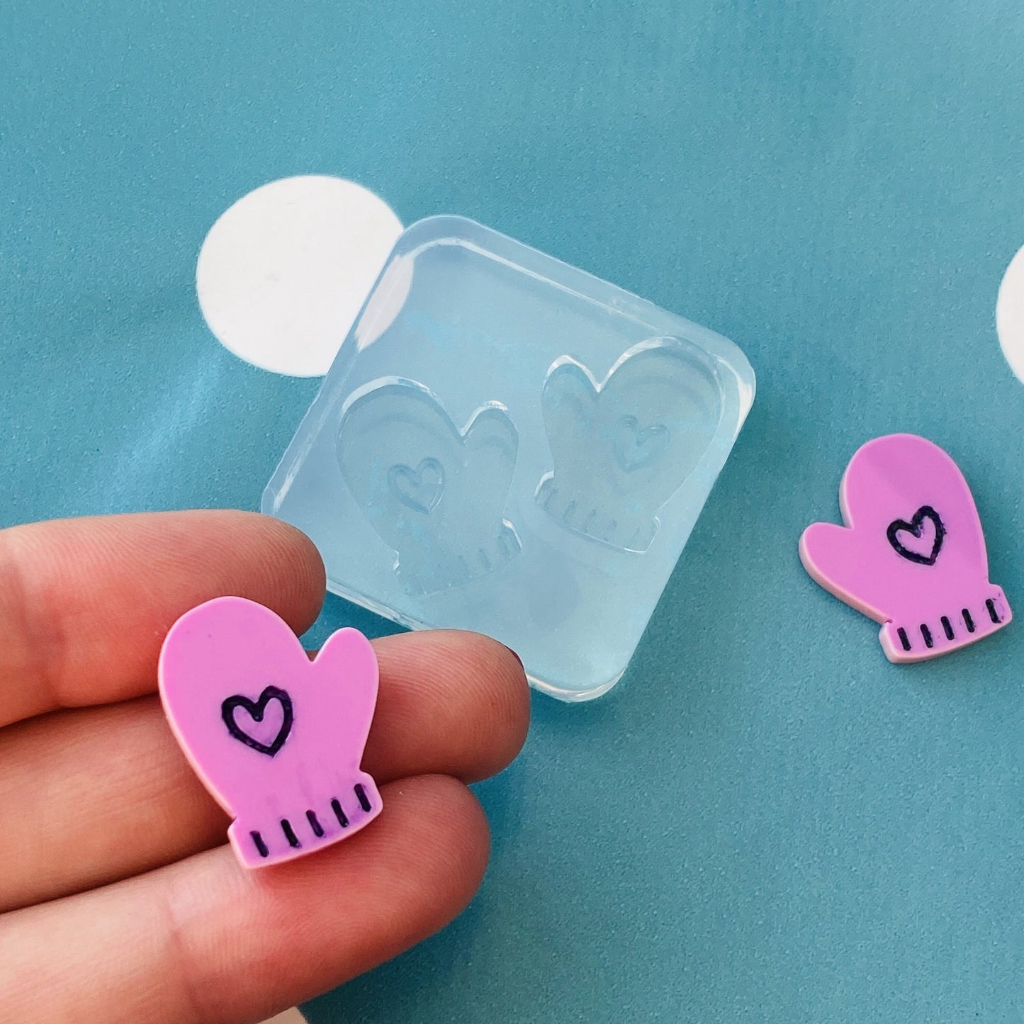 20mm Mitten Glove Stud Earring Mold Christmas EM48