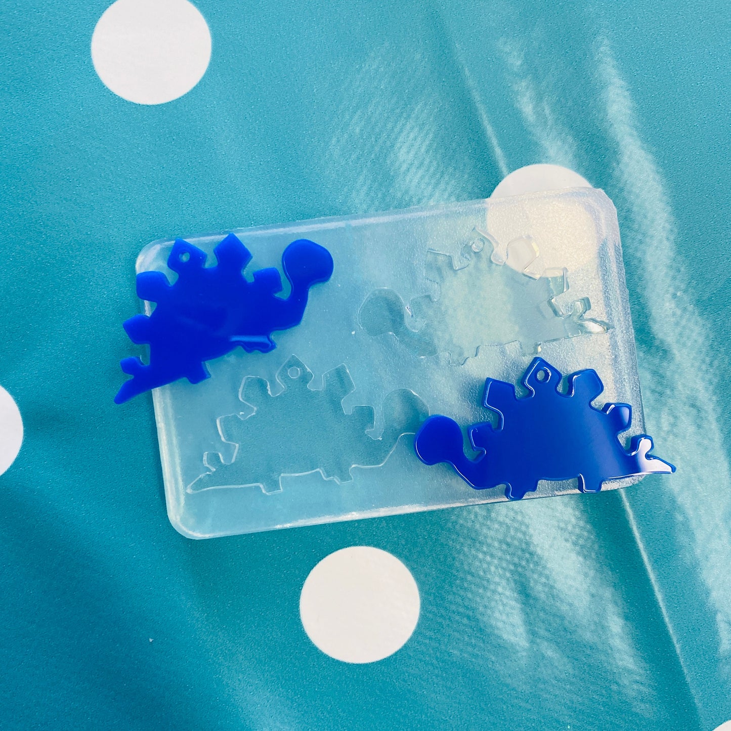 Clear Silicone Molds for Resin 42mm Earrings Stegosaurus Dinosaur Reptile EM176