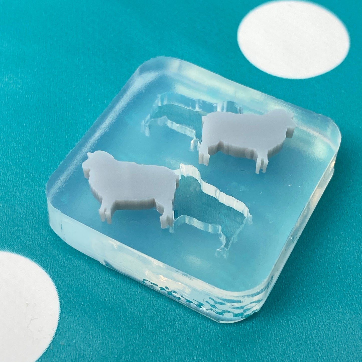 10mm Silicone Sheep Stud Earring Mold  - Earrings Resin Bird Crafter Mould