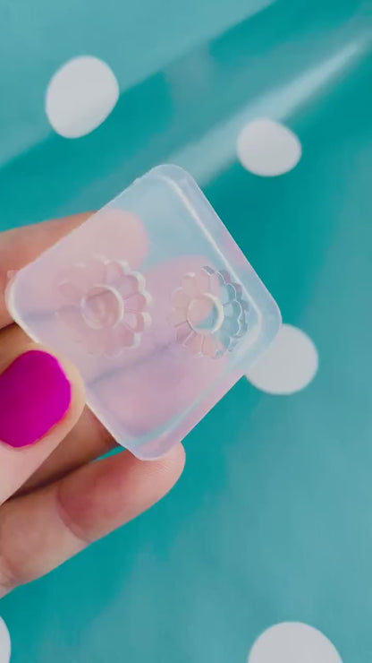15mm Silicone Daisy Flower Stud Earring Mold -  Resin Earrings Mould EM548